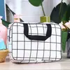 Nueva bolsa de cosméticos impermeable en blanco y negro, portátil, de gran capacidad, bolsa de aseo simple, bolsa de almacenamiento para toalla y cepillo de dientes para viajes al aire libre