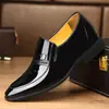 Zapatos de Cuero para Hombres Mayores con Suelas de Goma Cálidas, Antideslizantes y Resistentes al Desgaste, Cosidos con Aumento Invisible de Altura Interior, Adecuados para Negocios