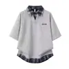 Moda Masculina de Verano Versátil Camisa Polo Falsa de Dos Piezas para Hombres Jóvenes con Bordado, Estilo Hong Kong Ins Camisa de Cuello Campana