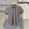 Atacado Camisetas Polo Masculinas de Verão Manga Curta Gola Reversível Tricô Modelagem Slim Fit Estilo Coreano Tops Canelados Casuais Versáteis