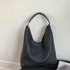Bolso Tejido Retro Otoño e Invierno para Mujer 2025 Nueva Moda Bolso de Hombro de Gran Capacidad Bolso Tote para Viajes y Salidas