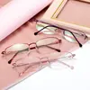 Nuevo marco de gafas para mujer con forma de trébol de cuatro hojas y espejo plano, marco metálico de media montura, se puede equipar con miopía