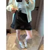 Falda Corta A-line Ajustada a la Cadera de Cintura Alta Bordada con Encaje Patchwork Estilo Coreano Eonni Suave Mochie MQ1557