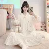 Bata de Noche de Manga Larga para Mujer, Primavera y Otoño, Estilo Francés Dulce Floral, Tallas Grandes, Algodón Nube, Ropa de Casa con Almohadillas de Sujetador Integradas