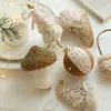 Nuevo Colgante de Navidad de Espuma Color Champán Tela Envuelta con Polvo Brillante Decoración de Árbol de Navidad Colgante de Perla Diseño de Escena con Forma Especial
