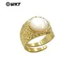 Mpr137 Moda Natural Pequeño Redondo Concha Incrustada Chapado en Oro de 18K Anillo de Apertura Ajustable Joyería Regalo de Cumpleaños