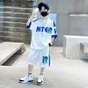 Traje de Verão Puro Algodão para Meninos, Absorvente de Suor, Respirável, Estiloso Conjunto Esportivo de Manga Curta para o Verão, Novo Estilo 2025 para Meninos, Crianças de Meia-Idade e Mais Velhas