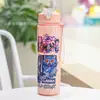 Amazon K-Pop Cazadora Chica Grupo Lindo Vaso de Agua de Paja Estudiante Rebotante Dibujos Animados Deportivo con Correa