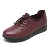 Zapatos de Cuero Planos Wang Nai para Mujeres de Mediana Edad Suela Suave Zapatos de Madre Boca Profunda de una Sola Capa Casuales de Cuero para Mujeres de Mediana Edad