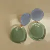 Pendientes de borla de flor de cuentas de color dopamina para primavera, sensación de lujo ligero y alta gama, pendientes atmosféricos estilo vacacional para mujer