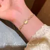 Pulseira Exquisita de Aço Titânio com Zircônia Micro-Incrustada Europeia e Americana para Mulheres, Joia de Pulseira Ajustável Deslizante de Nicho de Luxo Leve