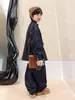 Novo Conjunto Jeans Outono 2025 para Meninos Panda Yuan Yuan Conjunto Jeans de Duas Peças Jaqueta Jeans + Calça Jeans