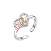 Anillo de Corazón de Diamante Brillante, Anillo de Diseño Único de Lujo Ligero, Sensación Elegante y de Alta Gama, Joyería de Nicho para Mujer, Forma de Corazón