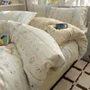 Conjunto de Roupa de Cama Quatro Peças em Algodão 100% Estilo Ins, Fresco e Simples para Estudantes, Conjunto de Roupa de Cama Três Peças com Capa de Edredom e Lençol Fresco e Simples para Dormitório