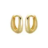 Pendientes de aro asimétricos geométricos lisos de plata de ley S925 transfronterizos europeos y americanos para mujer Pendientes brillantes simples retro estilo Hepburn para mujer