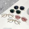 Nuevas gafas de sol estilo coreano Ins 2024 para mujer, modernas gafas de sol estilo retro de Hong Kong con montura redonda pequeña, un parasol de lujo popular y accesible.