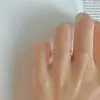 Anillo Minimalista con Flor de Coche Chapado en Plata de Ley 925 con Oro de 18 Quilates, Extremadamente Fino y Brillante, Moda Estilo Japonés y Coreano, Anillo Pequeño Fresco para Apilar, Dedo de la Cola