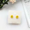 Pendientes de botón de margarita fresca de primavera y verano, aguja de plata s925, joyería para orejas, pendientes elegantes japoneses y coreanos, pendientes cortos para mujer