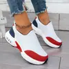 Verão 2026 Novo Comércio Exterior Plus Size Feminino Casual Confortável Flyknit Bloco de Cores Moda Roupa Exterior Sapatos Individuais Tamanho Único