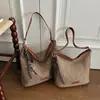 Design Versátil de Nicho Transfronteiriço Verão 2026 Novo Exquisito Moda para o Dia a Dia Bolsa Tote de Ombro Único Transversal de Alta Qualidade
