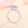 Anillo de Plata Esterlina 925 para Mujer Nicho de Alta Gama Lujo Accesible Princesa Cuadrado Moissanita Joyería Transfronteriza Europea y Americana No se Desvanece Venta al por Mayor
