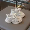 Moda Infantil Zapatos Papá 2026 Primavera/Otoño Nuevos Ligeros Casuales Zapatos para Correr Niñas Versátiles Zapatos Deportivos Zapatos para Niños
