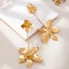 Brincos de Flor de Metal da Moda de Alto Padrão Tendência de Venda Quente Transfronteiriça Adequados para Mulheres Usarem Diariamente em Festivais de Música e Feriados