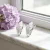 Brincos de Aço Inoxidável Banhados a Ouro 18K Estilo Moda Europeia e Americana com Textura de Folha 3D, Toque Personalizado de Alto Padrão, Tachos de Brincos de Folha