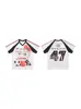 Camiseta Feminina de Manga Curta com Estampa de Gato de Futebol Americano, Nova Coleção Verão 2026, Decote V Versátil, Slim Fit Cropped