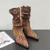 Botines de Tobillo para Mujer Chuyu Jijian de Gamuza con Tacón de Bloque y Tacón Fino, Botines Cortos de Tacón Alto con Estampado de Leopardo Otoño/Invierno 2026
