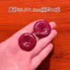 Colgante Redondo de Hebilla de Seguridad de Arena Púrpura Dorada de Alto Contenido Natural para Hombres, Mujeres y Niños, Colgante de Cinabrio Rojo, Disponible en Varios Tamaños, Venta al por Mayor