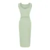 Vestido Midi de Alça Estilo Desejo Puro com Ombro Largo Decote V Cintura Marcada Aderente ao Corpo Verão Emagrecedor Valorizador Hot Girl