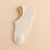 Calcetines de algodón puro de corte bajo, calcetines cortos finos de verano, calcetines invisibles antideslizantes de silicona para primavera y verano, calcetines tipo barco modernos estilo japonés