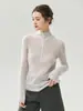 Otoño 2026 Nuevo Estilo Simple Versátil Suéter de Cachemira para Mujer de Cuello Alto Semiabierto de Punto Suéter Base
