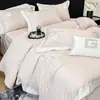 Estilo luxo leve conjunto de quatro peças bordado 100S algodão de fibra longa de Xinjiang, capa de edredom bordada de alta qualidade 100% algodão, lençol, conjunto de cama