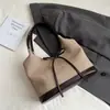 Bolsa de Mão com Laço Moda Retrô Feminina 2025 Nova Bolsa de Mão Fosca de Grande Capacidade Bolsa de Axila de Alto Valor