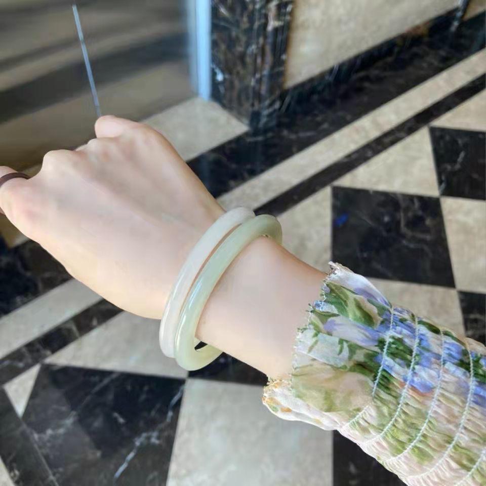 复制_圆条镯子古风玻璃仿玉宽版叮当镯仙女超美胖.jpg