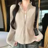 K1223 Cardigan feminino com zíper e gola alta, espessado para outono e inverno, slim fit, valoriza a silhueta, versátil, com bolsos, blusa de manga longa
