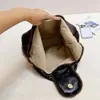 Bolso peludo simple y espacioso para mujer, nueva colección otoño/invierno 2026, bolso de hombro moderno y versátil, bolso de felpa, color sólido