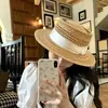 Sombrero de Paja Hueco Estilo Old Money Francés para Mujer, Sombrero de Sol de Paja de Ala Ancha para Verano, Sombrero Transpirable de Copa Plana para Protección Solar al Aire Libre