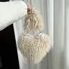 Nuevo estilo imitación lana tostada bolsa de amor bolsa de cadena portátil bandolera para mujer dulce fresca chica popular princesa bolsa de axila Bolsa de felpa