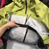 Chamarra con Capucha de Cuello Alto Impermeable a Prueba de Viento Sin Costuras que Absorbe la Humedad y el Sudor para Pareja 13159