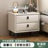 Mesita de Noche de Madera Maciza Modelo Minimalista Moderno 2025 Uso en Dormitorio Hogar Apartamento Pequeño Gabinete de Almacenamiento de Noche de Lujo Ligero