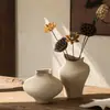 Jarrón de cerámica de forma irregular estilo chino con un acabado rústico simple, jarrón de flores de cerámica artístico para sala de té, recipiente para arreglo floral de mesa estilo Wabi-sabi