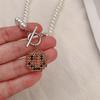 Estilo Europeo y Americano Minimalista Personalidad Cara Sonriente de Cristal Hebilla de Perla Ot Cadena Corta para Clavícula de Temperamento Japonés y Coreano para Mujeres Versátil