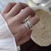 2026 Novo Anel de Linhas Irregulares Cruzadas da Indústria Pesada Camadas Múltiplas Nicho Alto Padrão Exquisito Anel de Dedo Feminino Anel Mulheres
