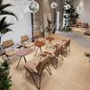 Cafetería Atmosférica y Tienda de Té con Leche Juego Completo de Mesas y Sillas, Sofás con Estructura de Hierro Forjado, Barra de Área de Descanso Sofá Pequeño