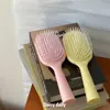 Pincel Cushion Cor Macaron Cremoso Fofo Matte Massagem no Couro Cabeludo Portátil de Mão Desembaraçador Suavizante Capilar Pente de Maquiagem