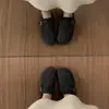 Zapatos Birkenstock de Terciopelo Gris Retro para Mujer, Mocasines Cerrados de Punta Cerrada con Suela Gruesa, Zapatos Peludos para Mujer, Adecuados para Uso Exterior en Otoño e Invierno