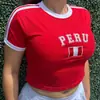 Top Curto Feminino Manga Curta Estilo Americano Verão 2026 com Bordado de Letras da Bandeira e Barriga de Fora Camiseta Manga Curta Justa